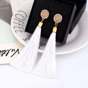 🎉CLEARANCE🎉White Tassel Earrings🎉